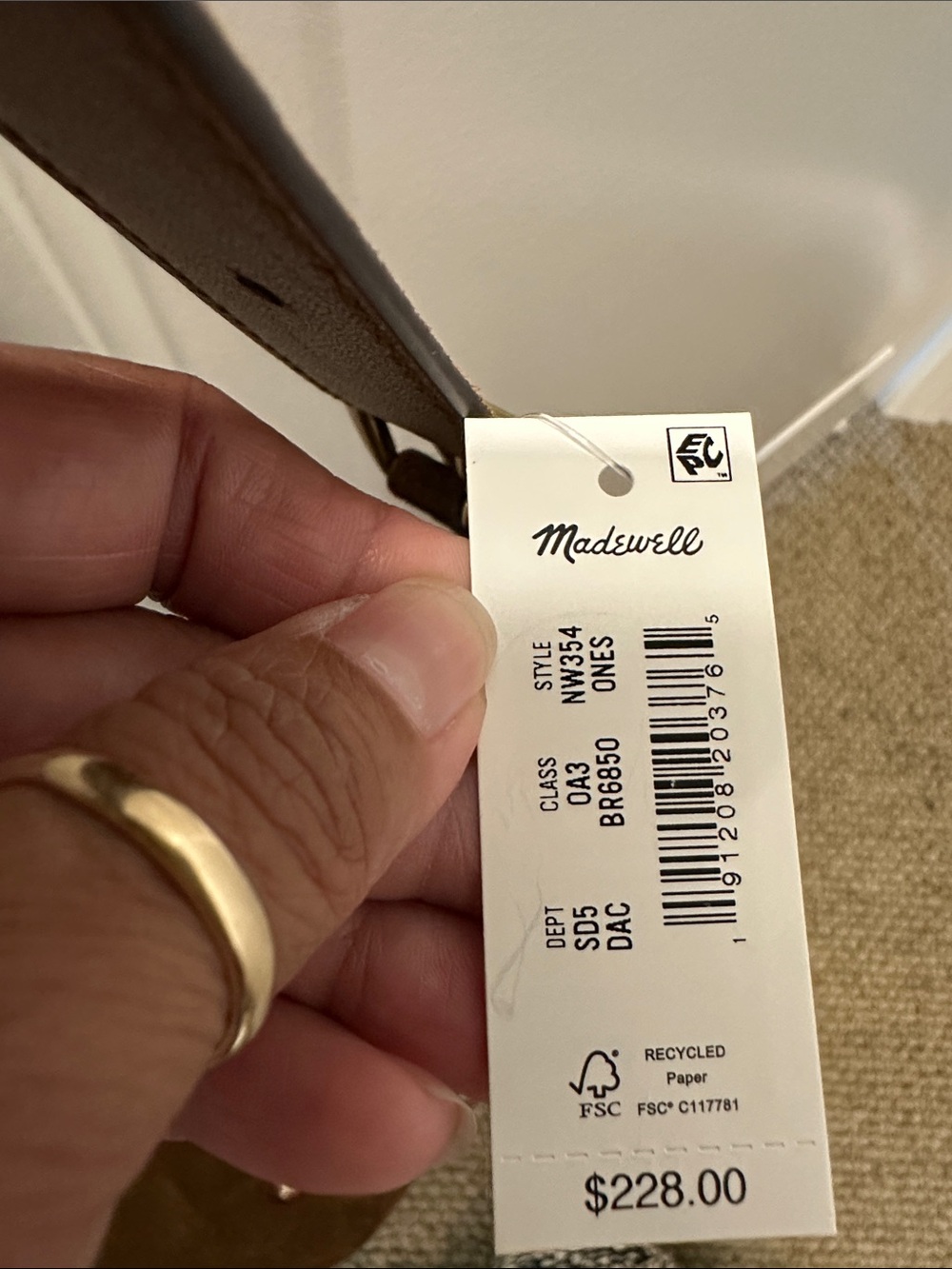 Madewell Essential Curved Should Bag Dried Acorn - Picture 5 of 5